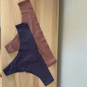 NWT LULULEMON INVISIWEAR THONGS